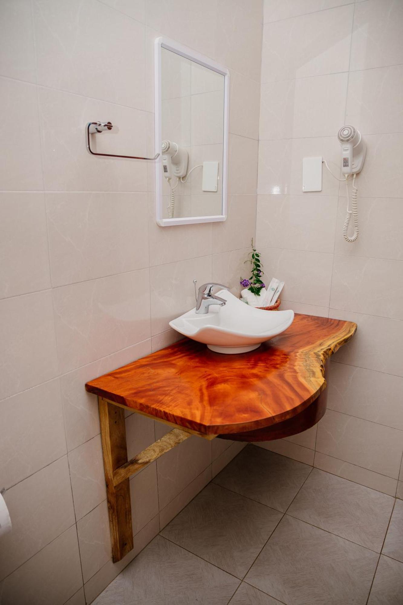 Greenside Hotel Аруша Экстерьер фото